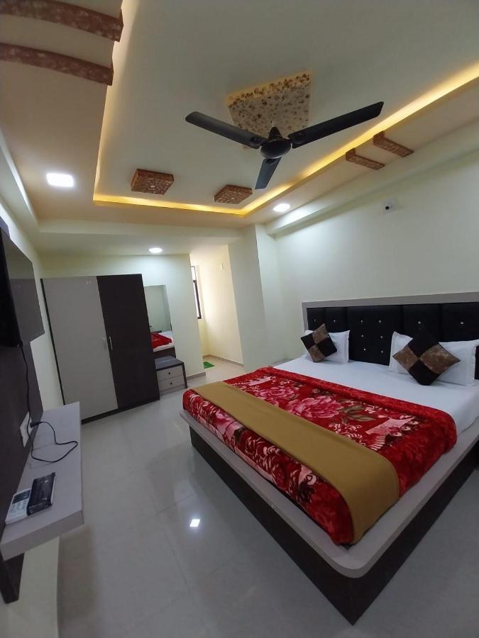 Hotel Ggc Inn Ahmedabad Extérieur photo